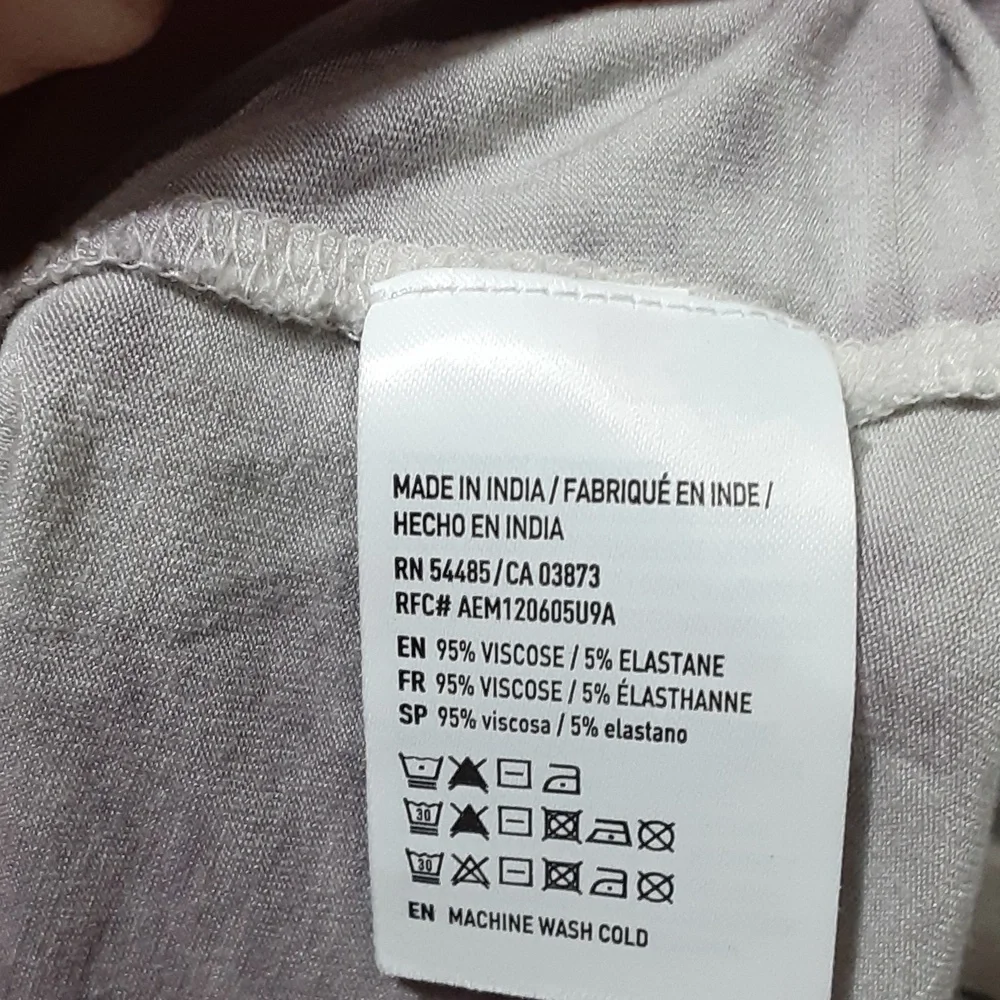 American Eagle Soft & Sexy Top - Picture 4 of 4